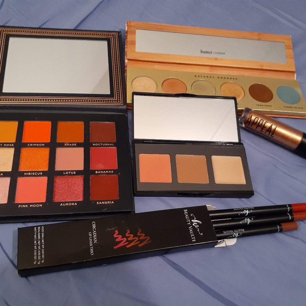 Makeup - Picture 7 of 7